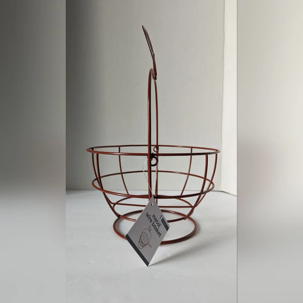Target Bullseye Playground Apple Basket Centerpiece Fruit Bowl Kitchen Decor
